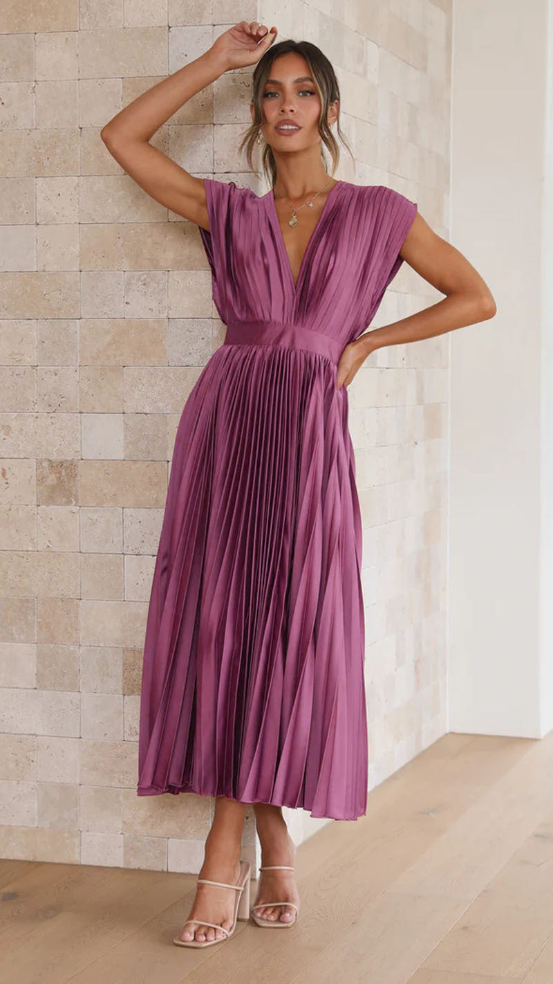 Summer V-Neck Pleated Dress – Casual Loose Fit with Zipper & Lace-Up Detail