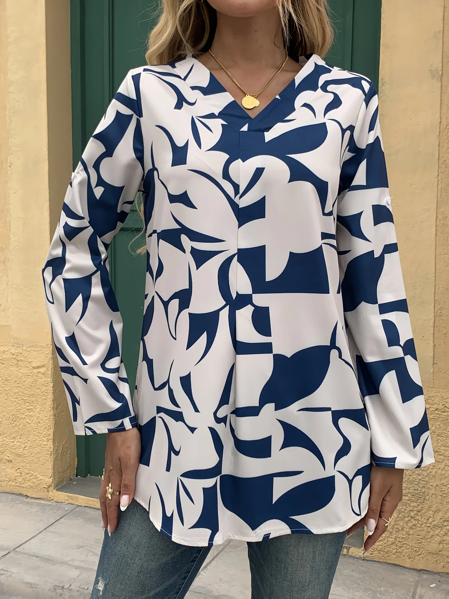 GrabliWorld Women’s Long Sleeve V-Neck Geometric Print Blouse