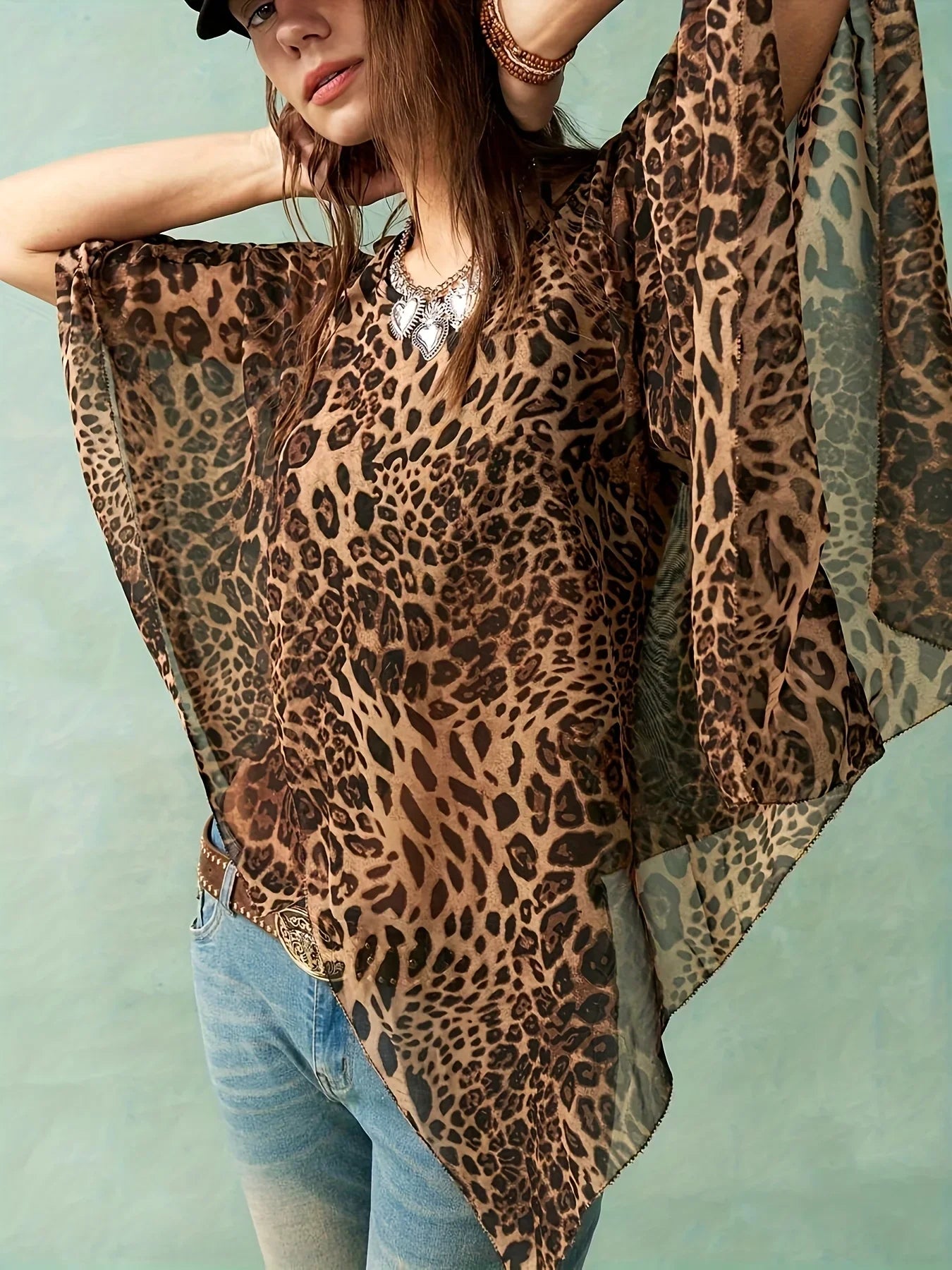 GrabliWorld Women’s Leopard Print Batwing Sleeve Blouse