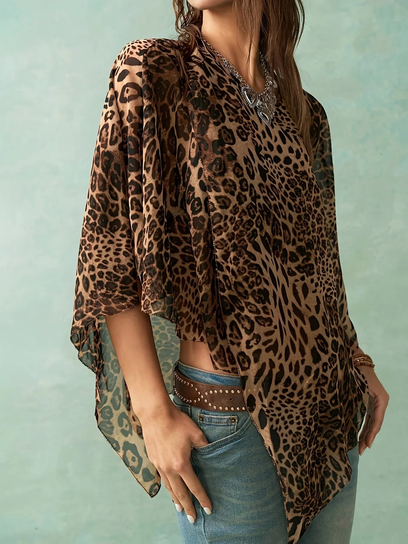 GrabliWorld Women’s Leopard Print Batwing Sleeve Blouse