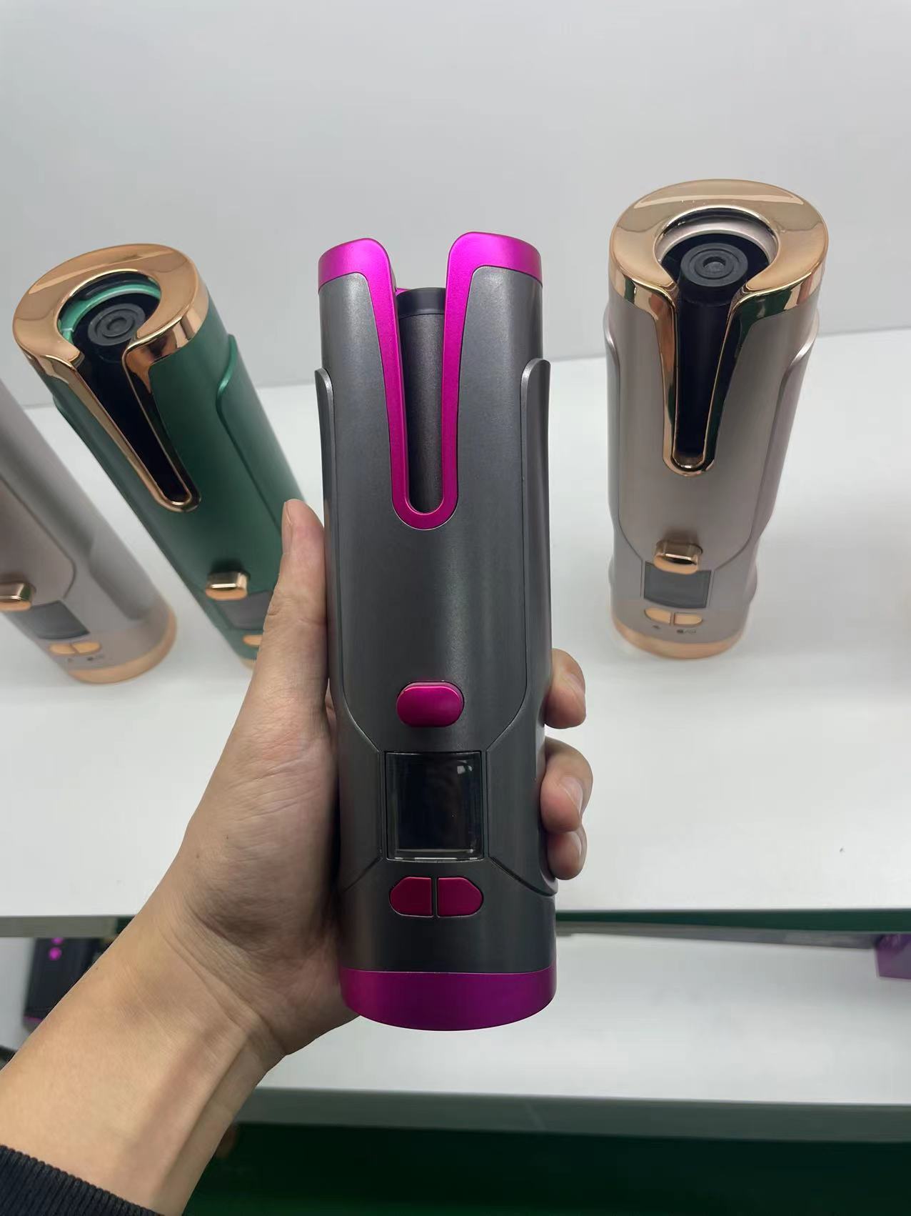 Unbound Rechargeable Automatic Hair Curler – Cordless Ceramic Curling Wand