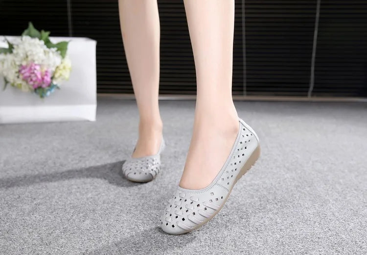 WOIZGIC Mother Women Shoes Sandals Flats Hollow Out Genuine Leather Slip On Loafers Soft Summer Beach Vintage Plus Size 42 43