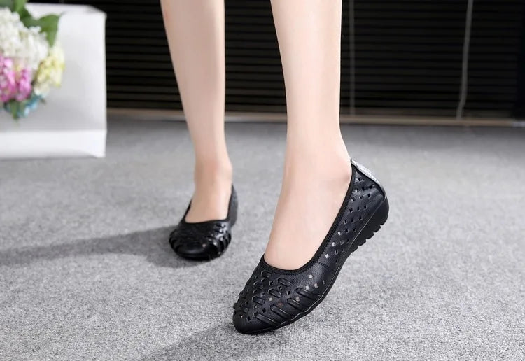 WOIZGIC Mother Women Shoes Sandals Flats Hollow Out Genuine Leather Slip On Loafers Soft Summer Beach Vintage Plus Size 42 43