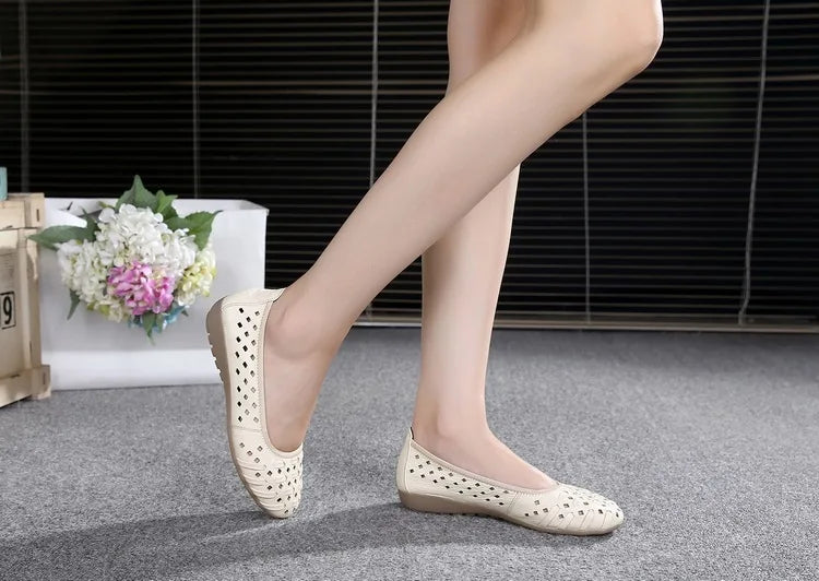 WOIZGIC Mother Women Shoes Sandals Flats Hollow Out Genuine Leather Slip On Loafers Soft Summer Beach Vintage Plus Size 42 43