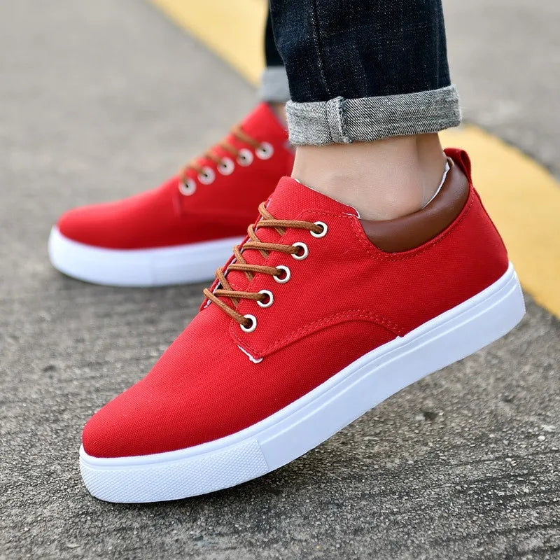 Big Size New Breathable Work Shoes for Men's Running Leisure Thick Soled Board Shoes Men's Sports Shoes