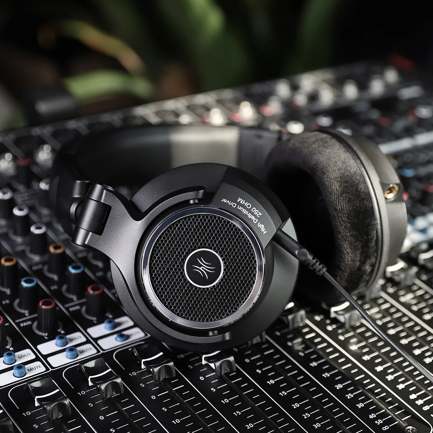 Oneodio Monitor 80 Open Back Headphones Wired Over Ear 250Ω Audiophile Headphones With Hi-Res Audio Professional Studio Headset