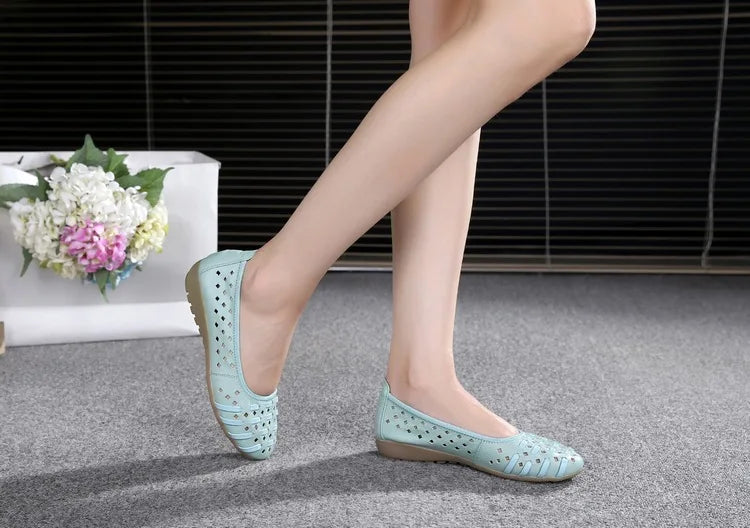 WOIZGIC Mother Women Shoes Sandals Flats Hollow Out Genuine Leather Slip On Loafers Soft Summer Beach Vintage Plus Size 42 43