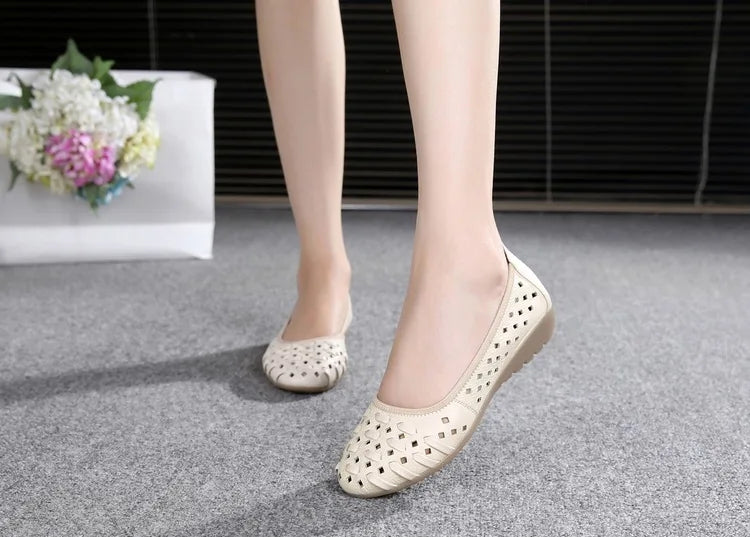 WOIZGIC Mother Women Shoes Sandals Flats Hollow Out Genuine Leather Slip On Loafers Soft Summer Beach Vintage Plus Size 42 43