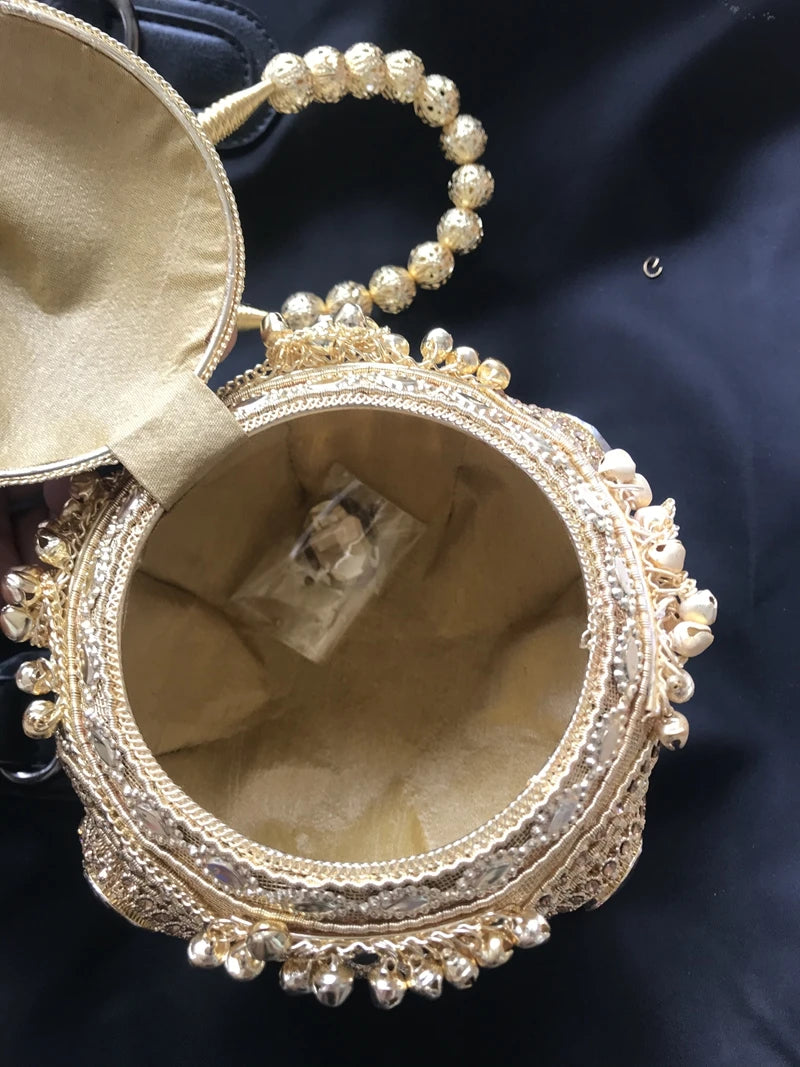 DOYUTIG Indian Women's Hand-Made Beaded Clutches Vintage Crystal Small Bell Tassel Bags For Lady Wedding Bags Evening Bags F669