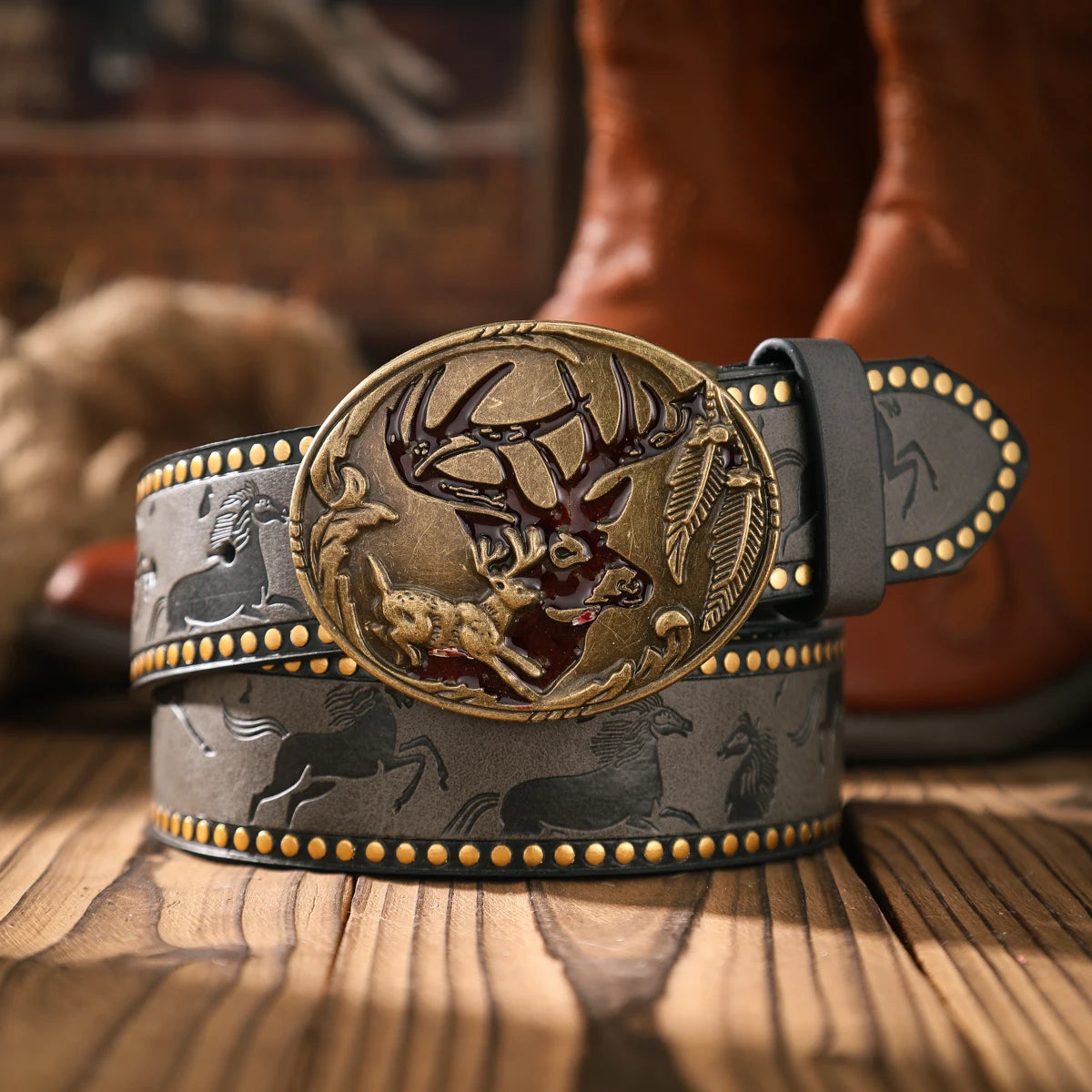 A casual and retro belt, a waist accessory for Western-style clothing, metal buckle, PU belt, suitable for both men and women