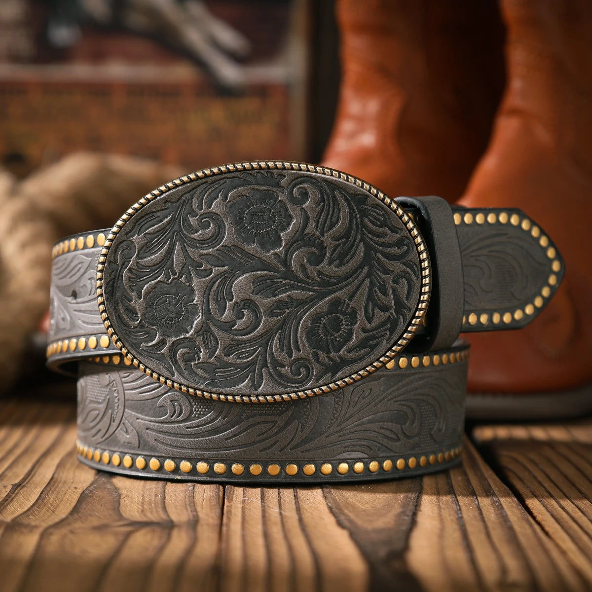 A casual and retro belt, a waist accessory for Western-style clothing, metal buckle, PU belt, suitable for both men and women