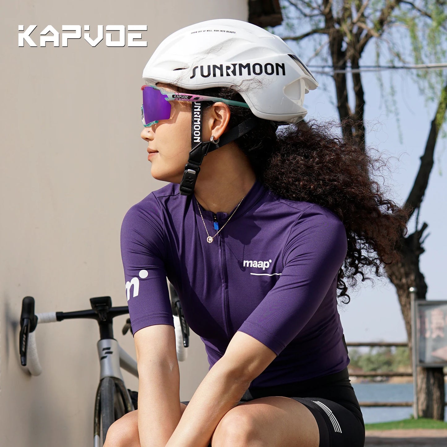 Kapvoe new Outdoor Photochromic Sunglasses Bicycle Cycling Glasses MTB Road Bike Eyewear Women Man Sports Hiking UV400 Goggles
