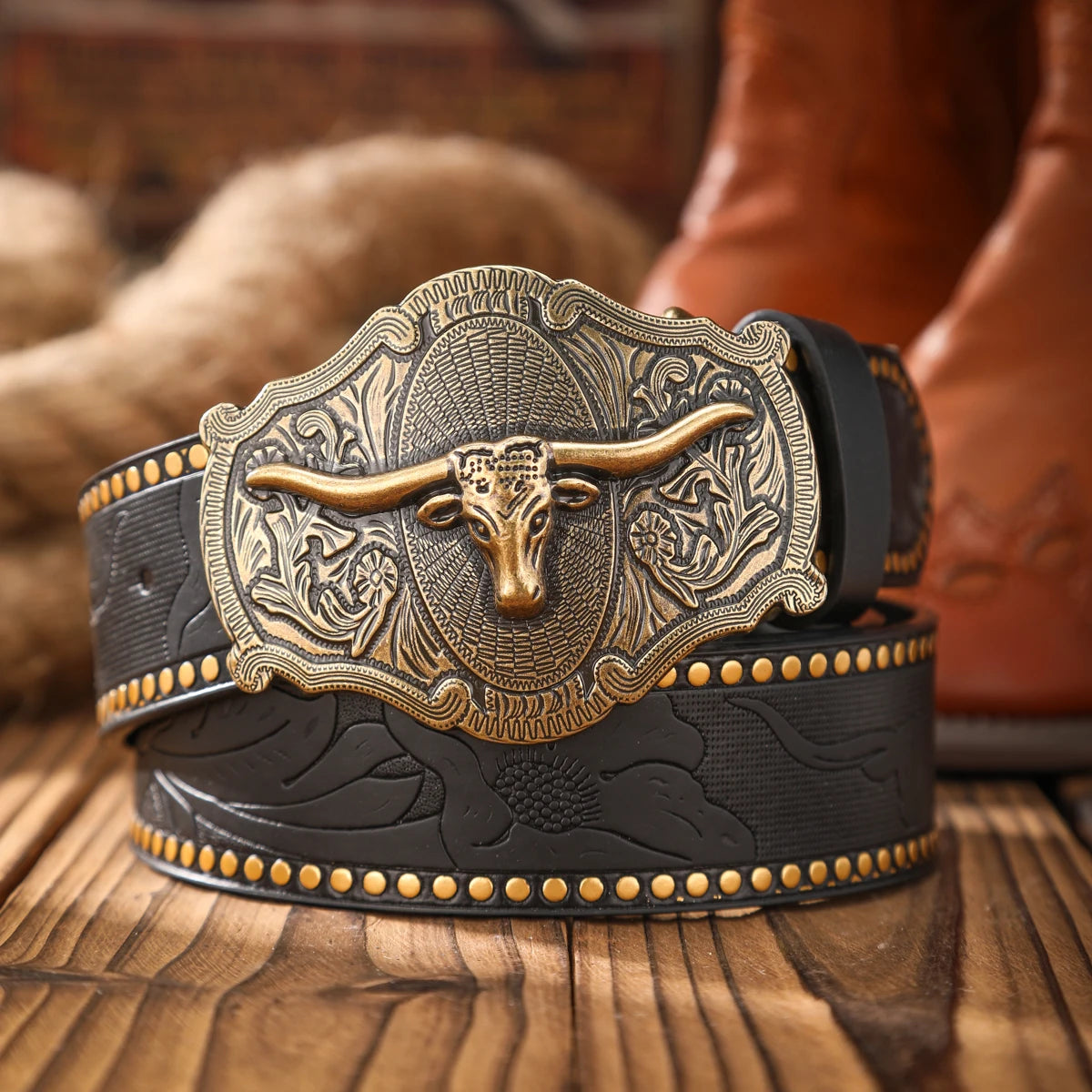 Vintage meets fashion! Alloy buckle PU belt, suitable for both men and women, to create a personalized Western style