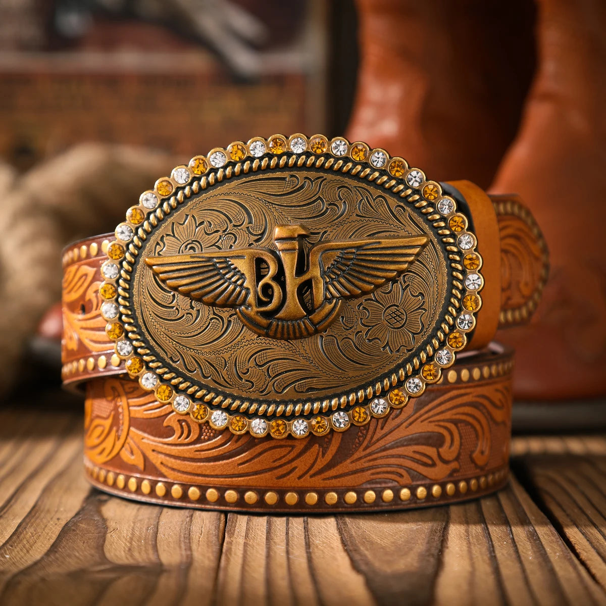 A casual and retro belt, a waist accessory for Western-style clothing, metal buckle, PU belt, suitable for both men and women
