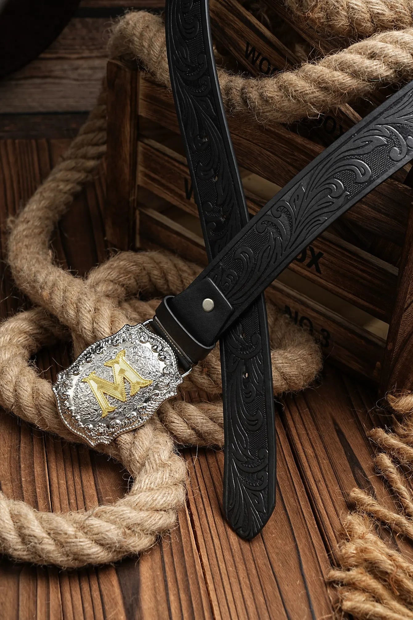 Western Cowboy PU Leather Belt - Men Waist Strap Bull Decoration Floral Engraved for Jeans