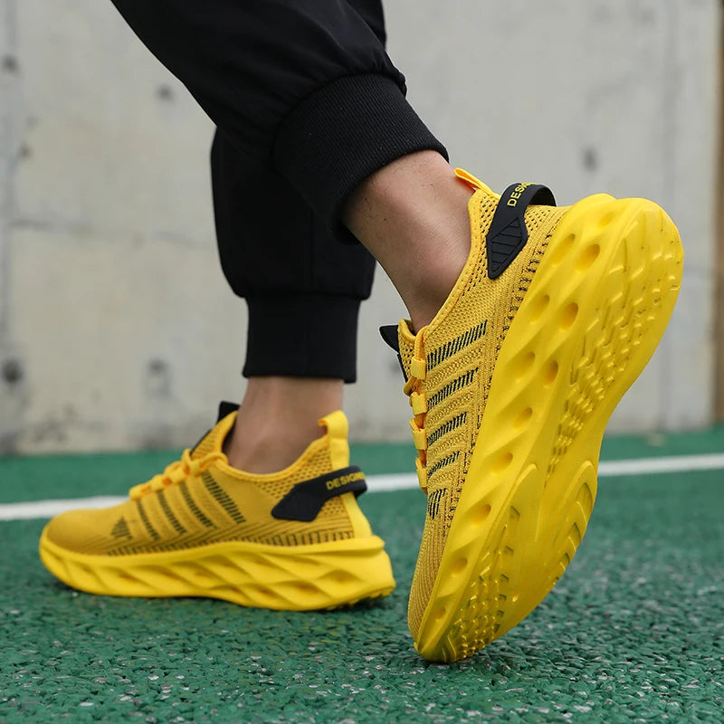 Men's casual shoes fashion sneakers breathable running shoes mesh lightweight outdoor walking training tennis shoes plus size