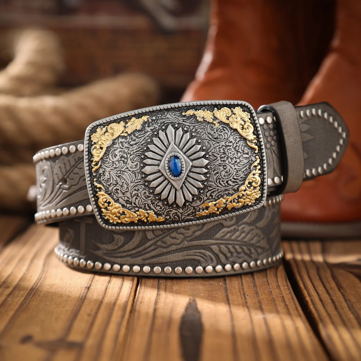 An alloy plate buckle PU material belt, suitable for both men and women, to create a personalized Western retro style