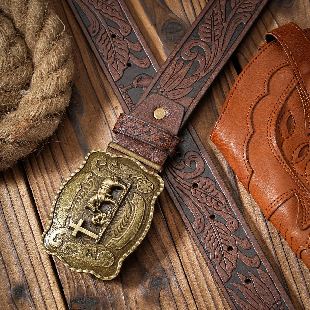 Vintage meets fashion! Alloy buckle PU belt, suitable for both men and women, to create a personalized Western style