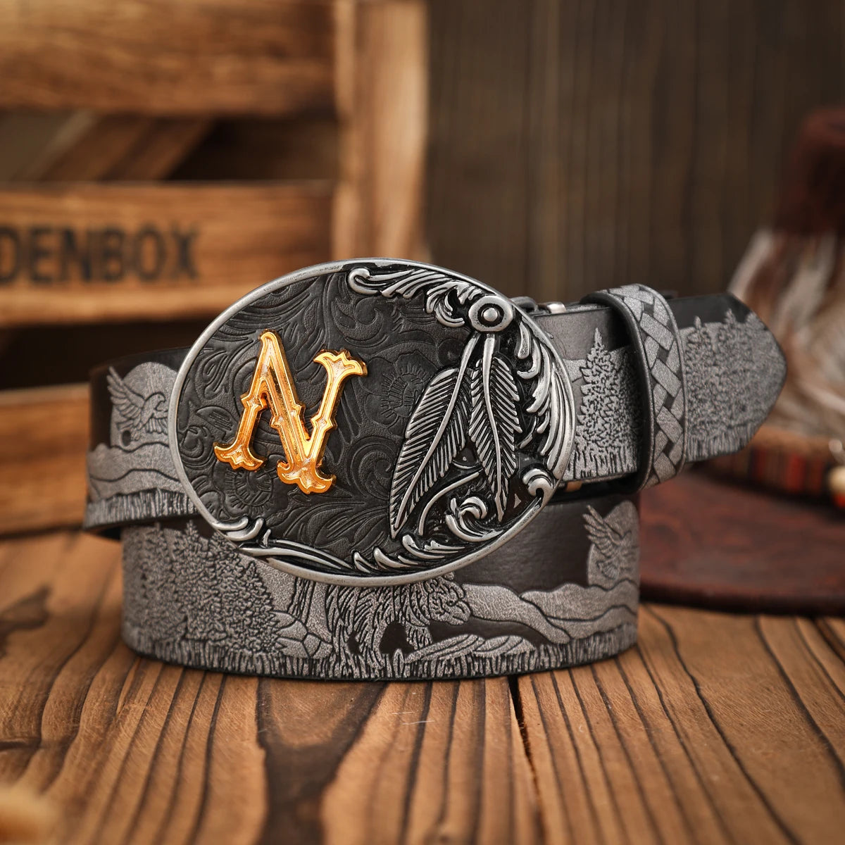 A casual, individual and retro belt, a Western-style clothing accessory, metal buckle, PU belt, suitable for both men and women