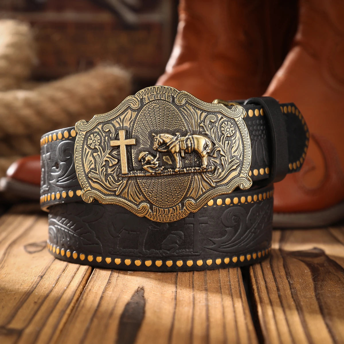 A men's and women's casual retro belt Western style! PU leather belt with metal buckle, suitable for daily work wear