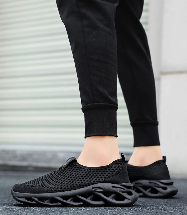 Men Casual Sport Shoes Breathable Lightweight Sneakers Outdoor Mesh Black Running Shoes Athletic Jogging Tenis Walking Shoes