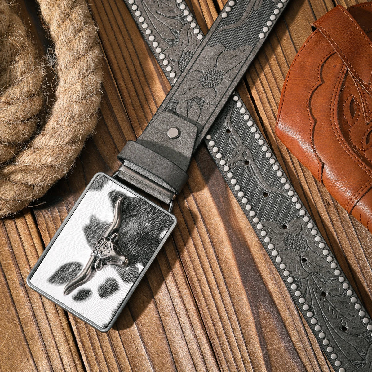 A casual and retro belt, a waist accessory for Western-style clothing, metal buckle, PU belt, suitable for both men and women
