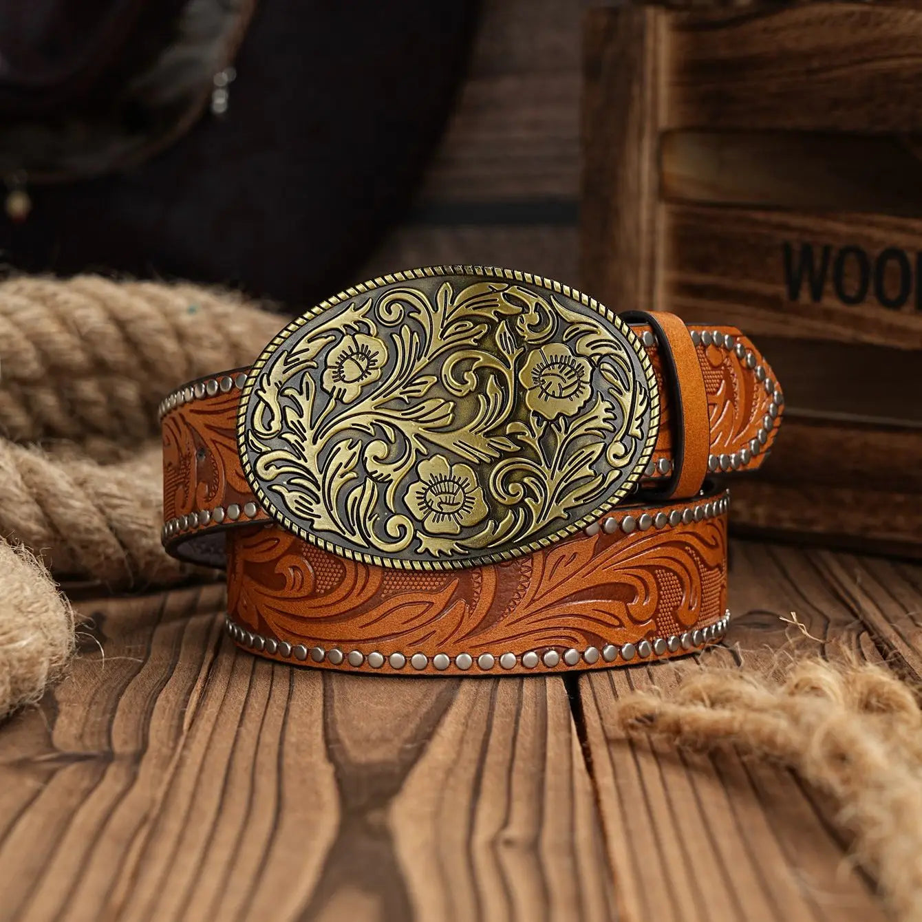 A men's and women's casual retro belt Western style! PU leather belt with metal buckle, suitable for daily work wear