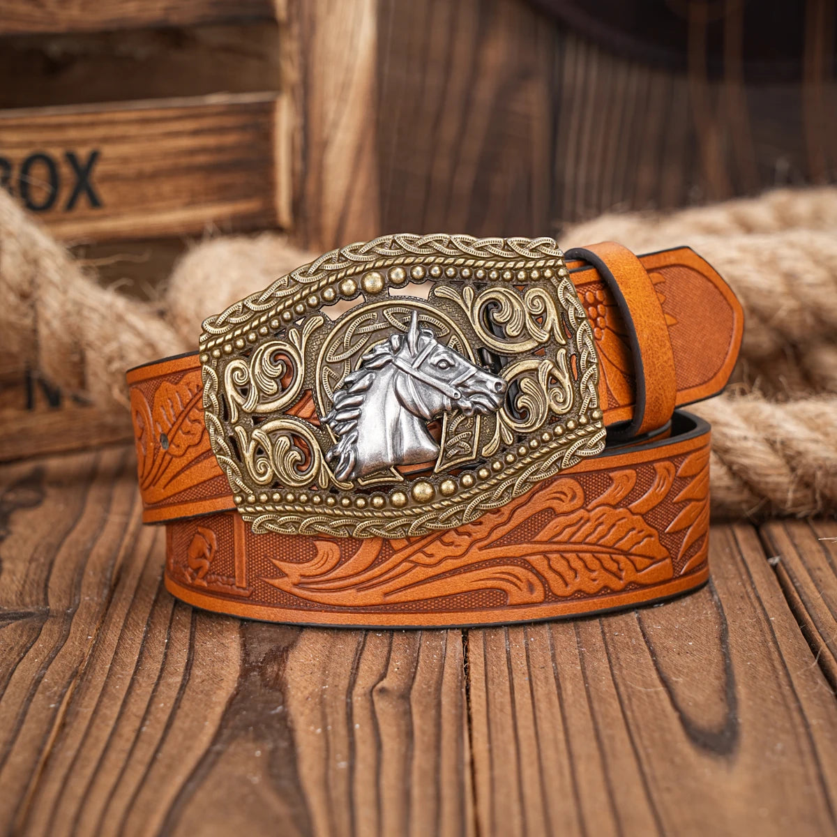 A casual, individual and retro belt, Western-style clothing accessory, metal buckle, PU belt, suitable for both men and women