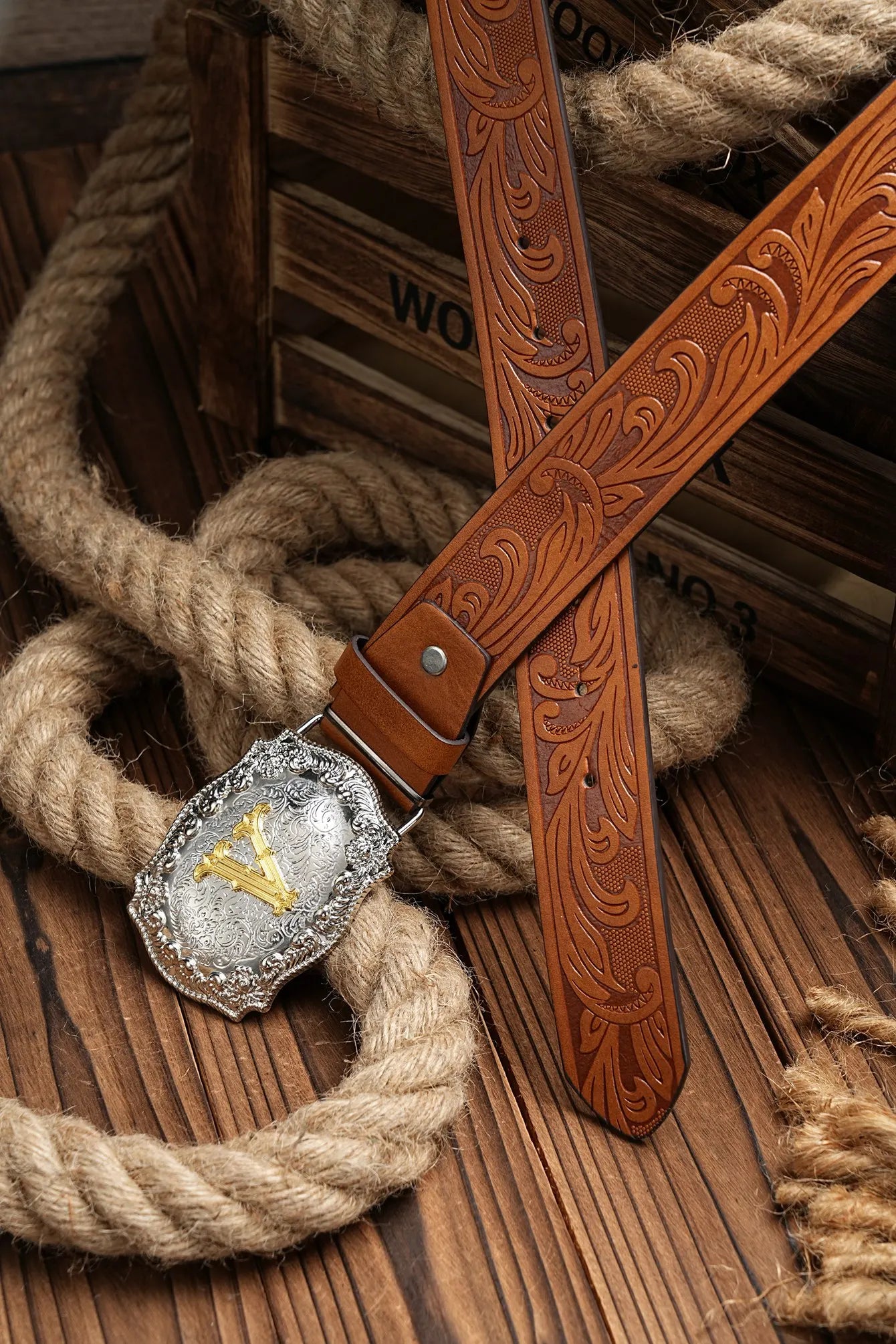 Western Cowboy PU Leather Belt - Men Waist Strap Bull Decoration Floral Engraved for Jeans