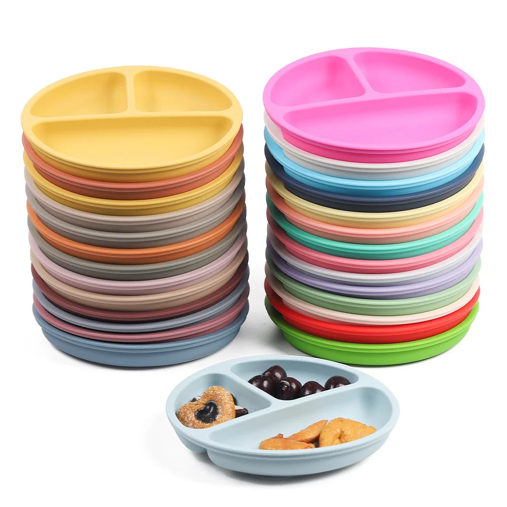 Mother Kids 8PCS Baby Silicone Feeding Set Bibs Sucker Dinner Plate Antislip Bowl Spoon Cup Children's Tableware Baby Stuff