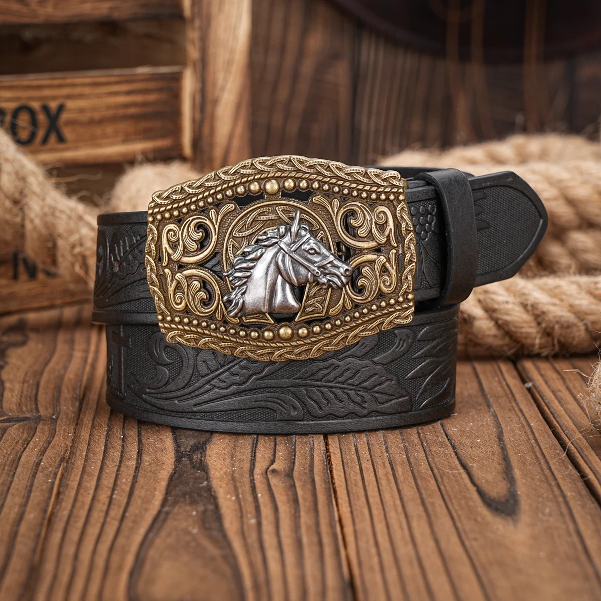 A casual, individual and retro belt, Western-style clothing accessory, metal buckle, PU belt, suitable for both men and women