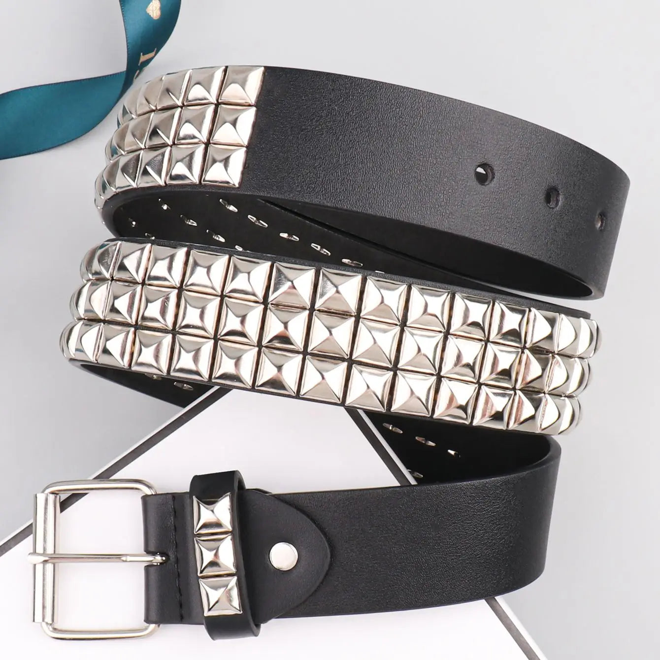 Fashion men's metal pin buckle PU riveted belt