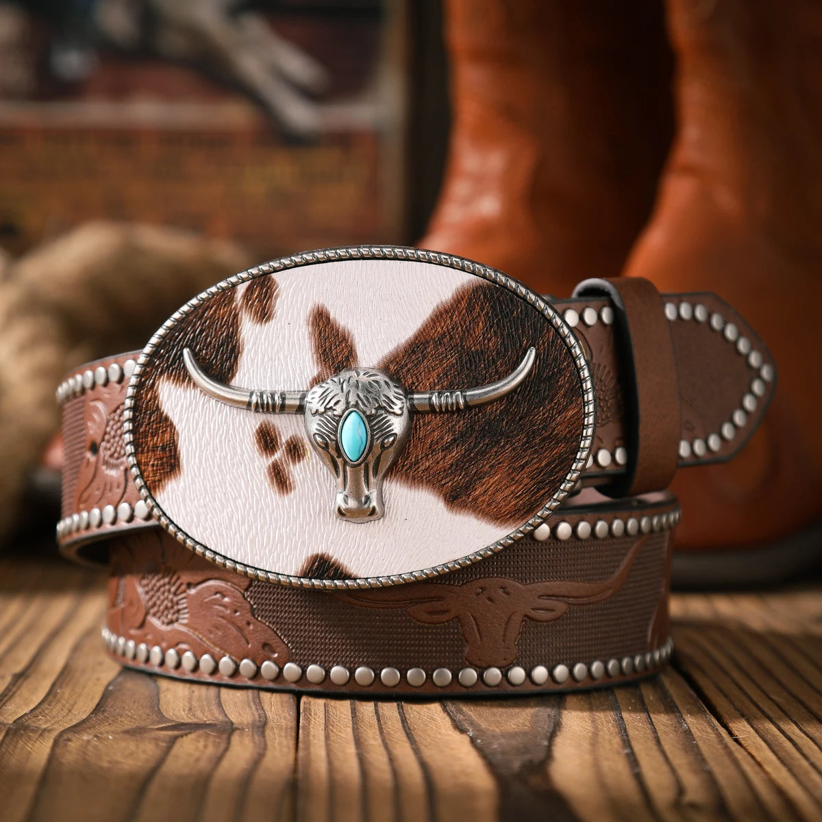 A casual and retro belt, a waist accessory for Western-style clothing, metal buckle, PU belt, suitable for both men and women