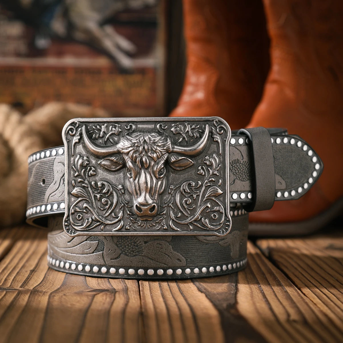 A casual and retro belt, a waist accessory for Western-style clothing, metal buckle, PU belt, suitable for both men and women