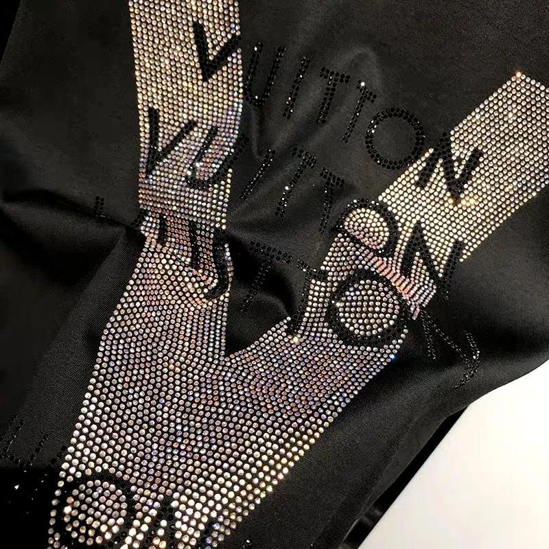 2025 Men's V-Pattern Rhinestone T-Shirt – Short Sleeve Mercerized Cotton Top