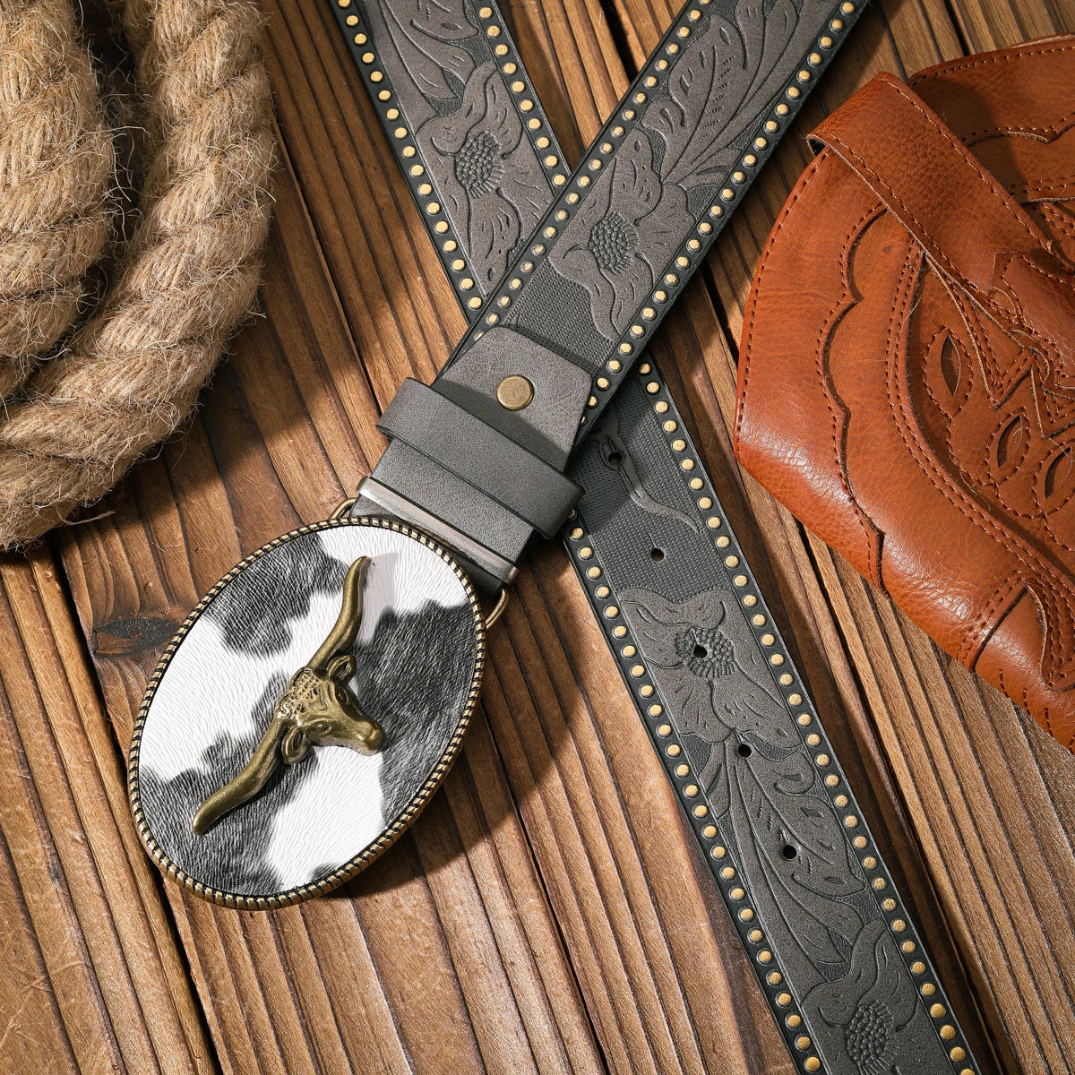 A casual and retro belt, a waist accessory for Western-style clothing, metal buckle, PU belt, suitable for both men and women