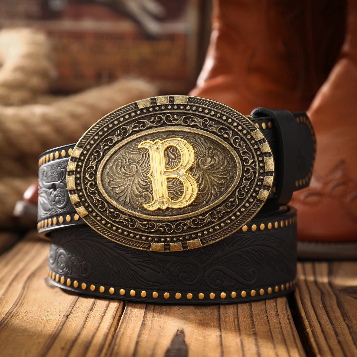 A men's and women's casual retro belt Western style! PU leather belt with metal buckle, suitable for daily work wear