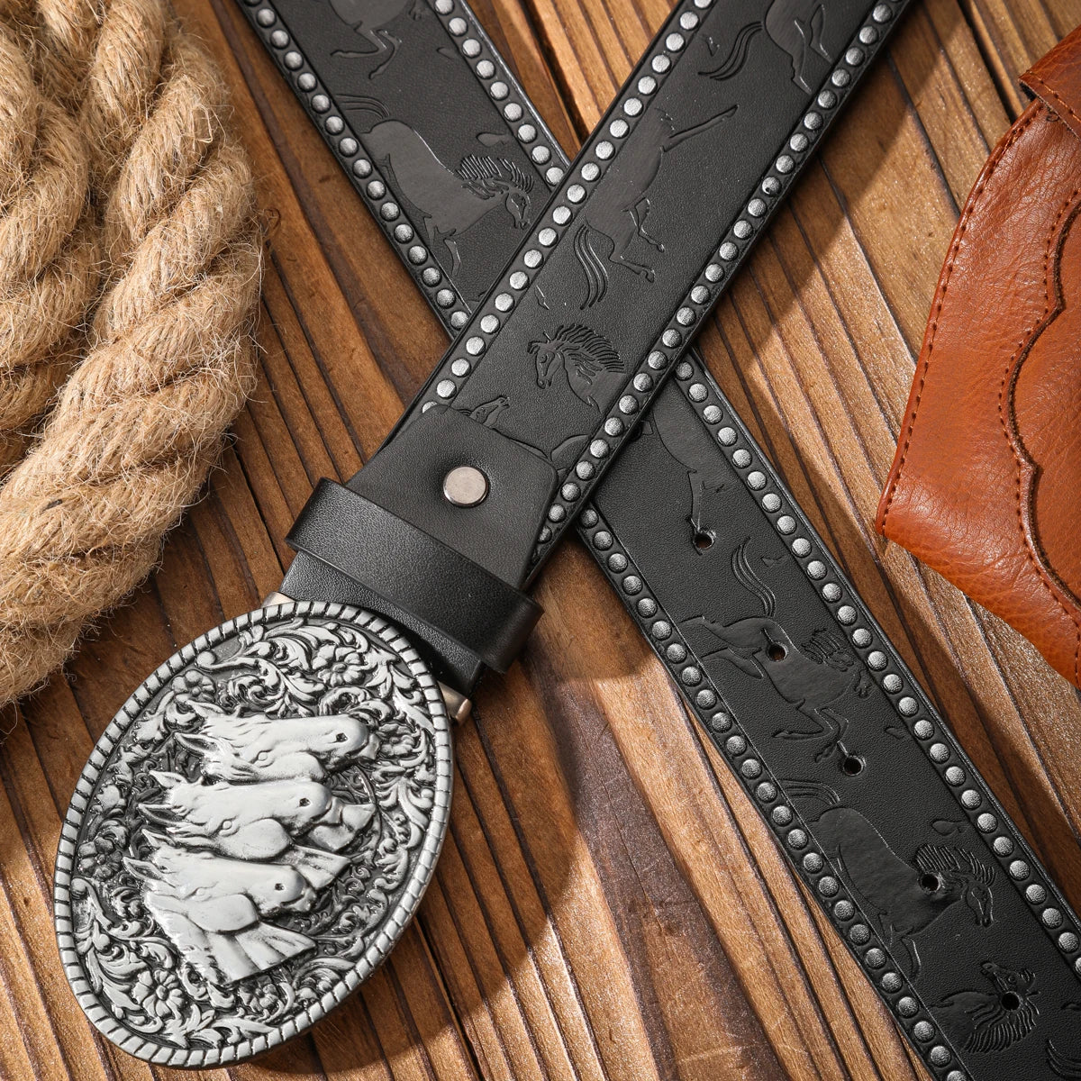 Vintage meets fashion! Alloy buckle PU belt, suitable for both men and women, to create a personalized Western style