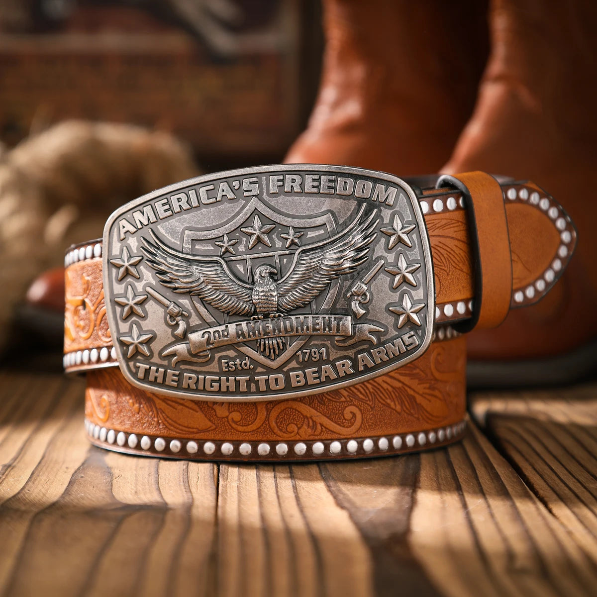 A casual and retro belt, a waist accessory for Western-style clothing, metal buckle, PU belt, suitable for both men and women