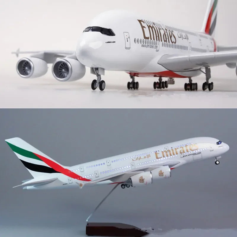 ديكور 45 سم مقياس 1/160 نموذج مصبوب لطائرة إيرباص A380 تابعة لشركة طيران الإمارات مع ضوء وعجلات مجموعة ألعاب طيران