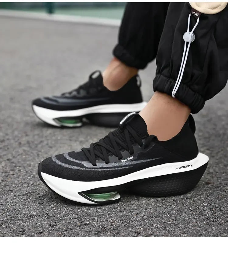 Fashion trend hollow breathable sports shoes comfortable wear-resistant couple running shoes lightweight sports shoes