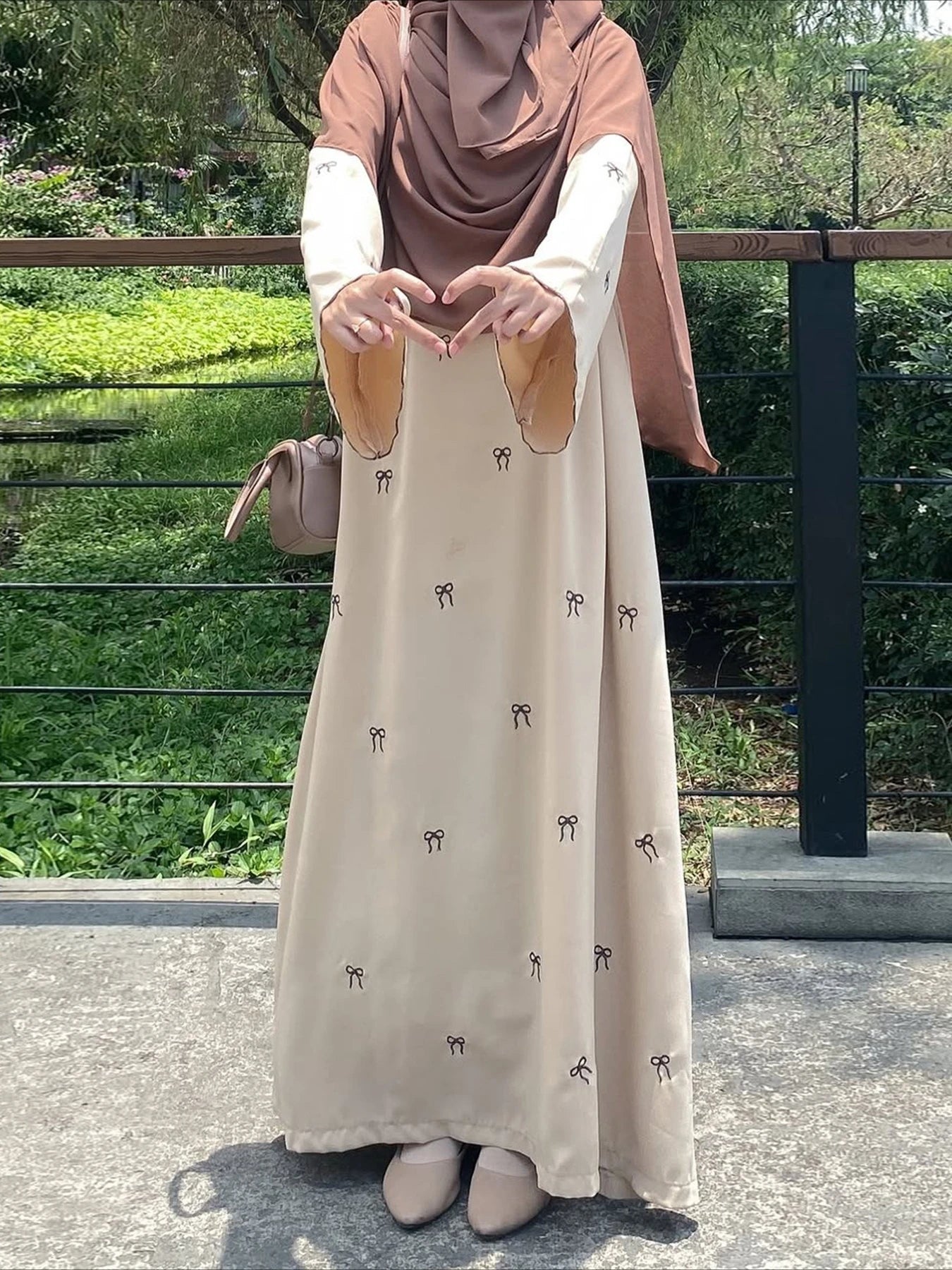 Eid Women Party Dress Muslim Abaya Bow Embroidery Modest Jalabiya Ramadan Long Dresses Abayas Vestidos Largos Kaftan Long Robe
