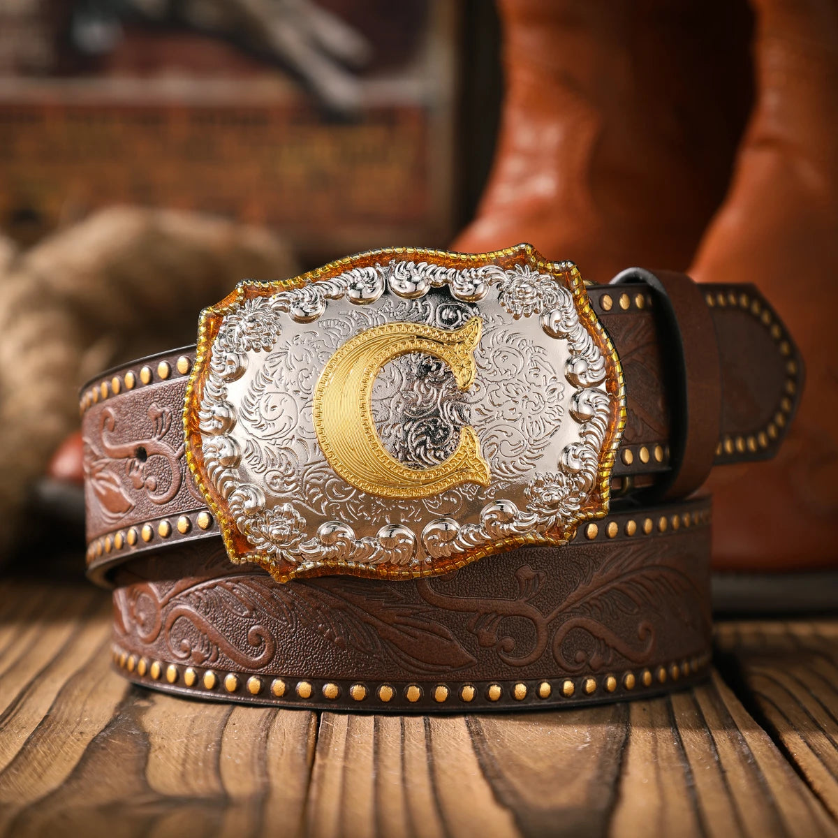 A casual and retro belt, a waist accessory for Western-style clothing, metal buckle, PU belt, suitable for both men and women