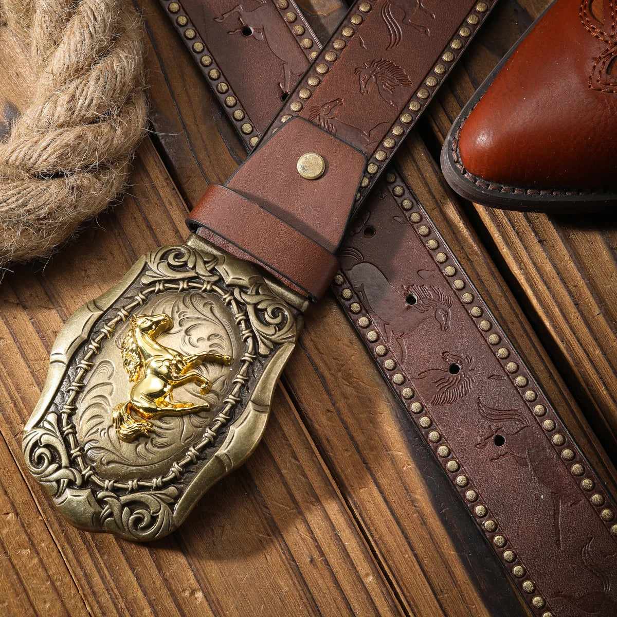 Vintage and fashion collision! PU leather alloy buckle waistband, for both men and women, to create a personalized western styl