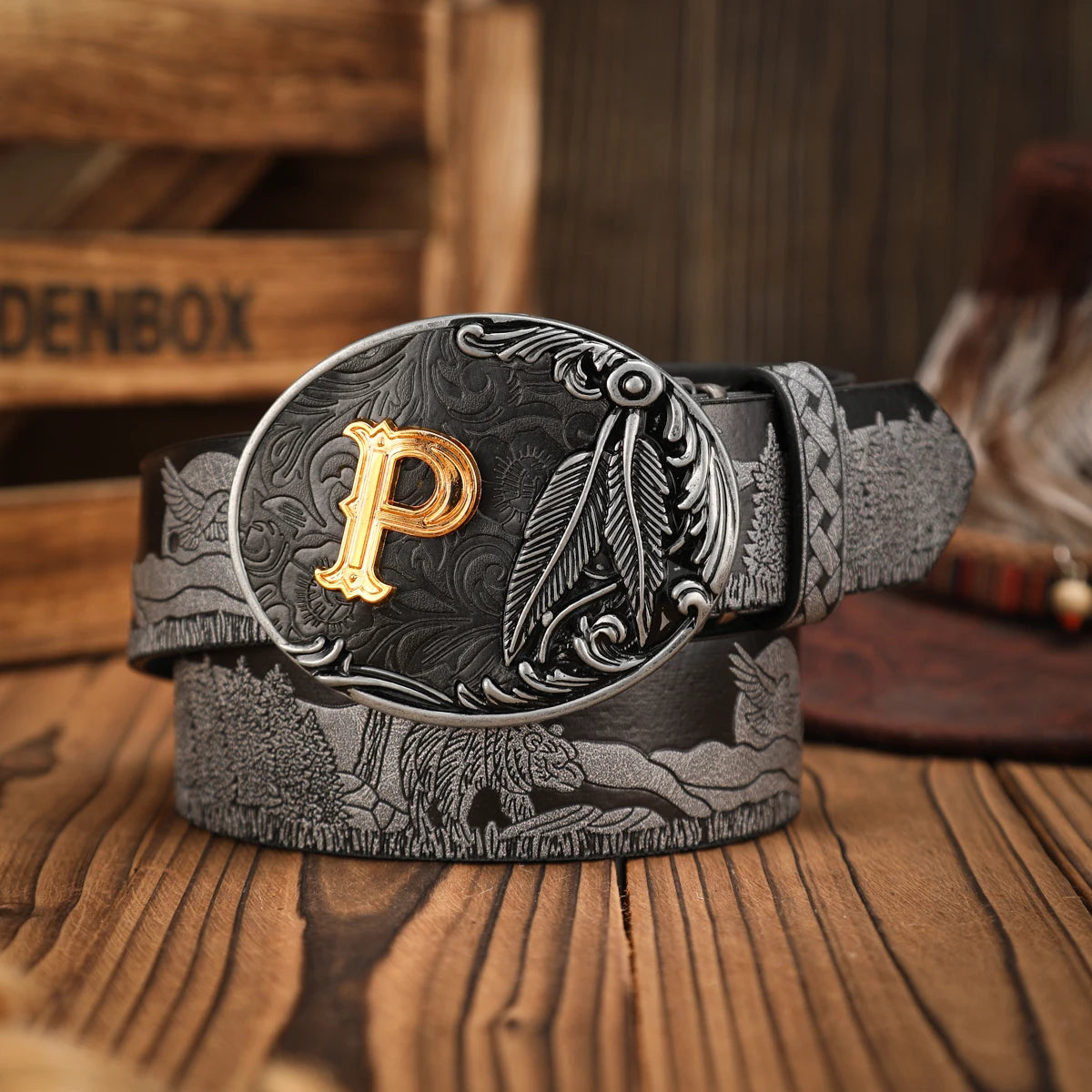 A casual, individual and retro belt, a Western-style clothing accessory, metal buckle, PU belt, suitable for both men and women