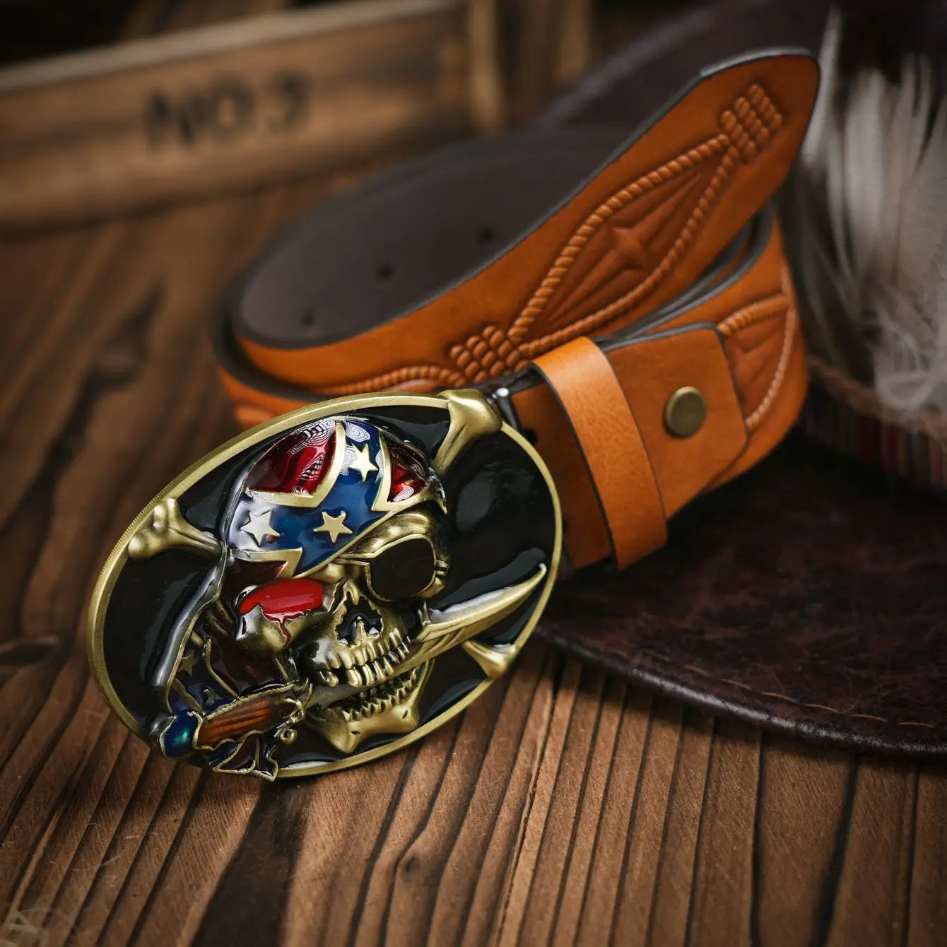 A men's and women's casual retro belt Western style! PU leather belt with metal buckle, suitable for daily work wear