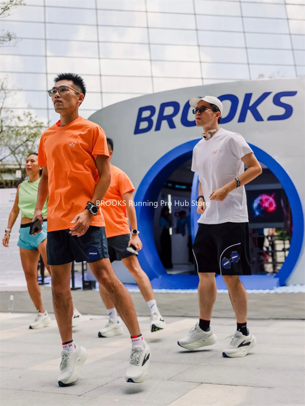 Original Brooks Men's Glycerin Max Casual Sneakers Lightweight Low-top Design Mesh Breathable Running Shoes 1104471D099