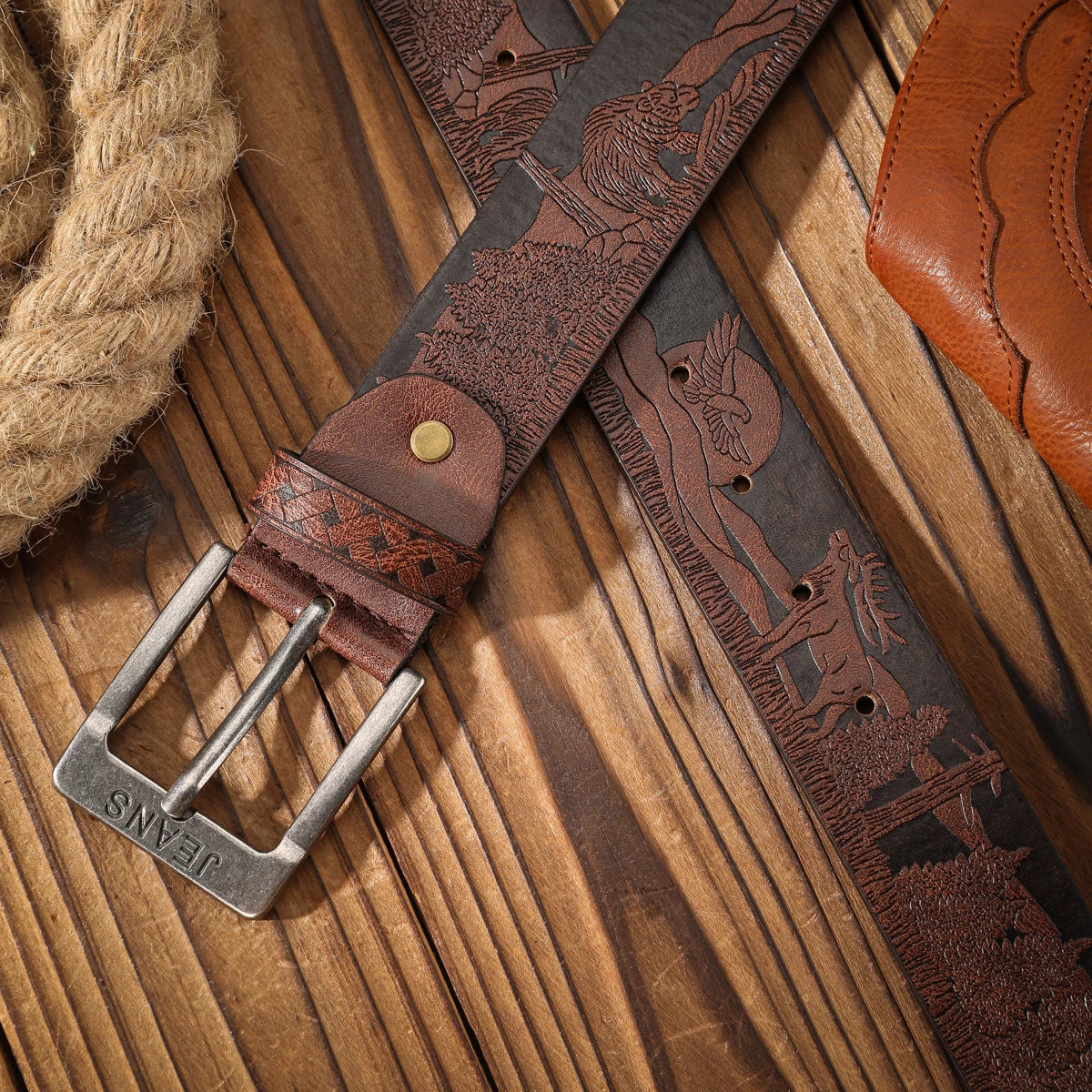 A men's and women's casual retro belt Western style! PU leather belt with metal buckle, suitable for daily work wear