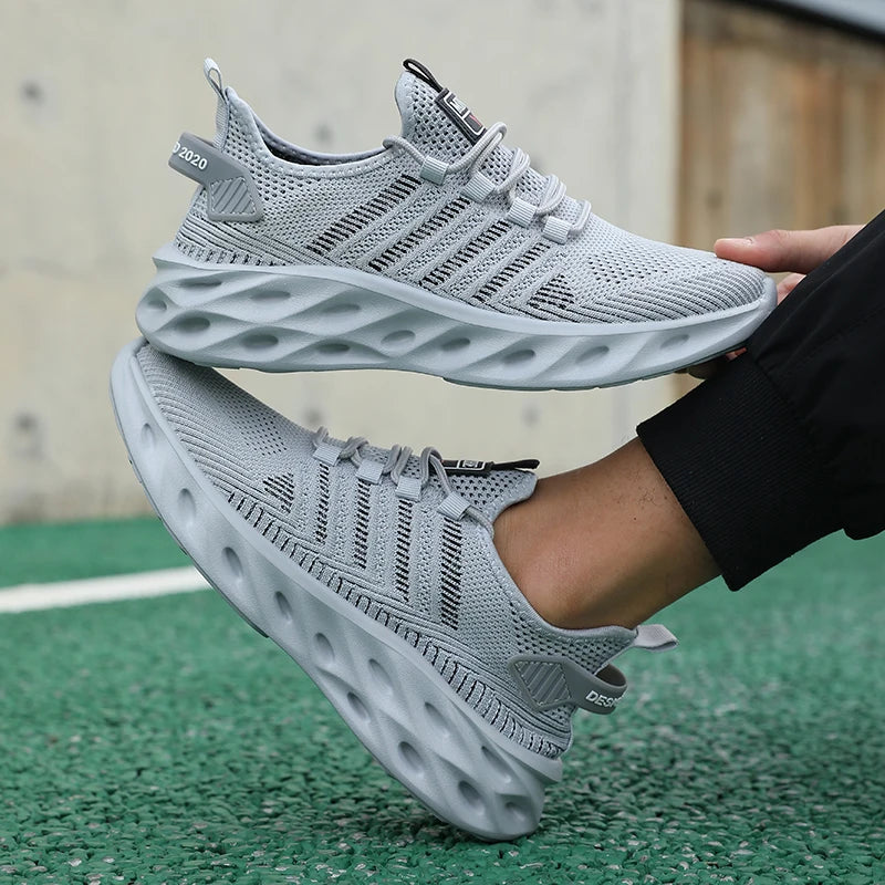 Men's casual shoes fashion sneakers breathable running shoes mesh lightweight outdoor walking training tennis shoes plus size