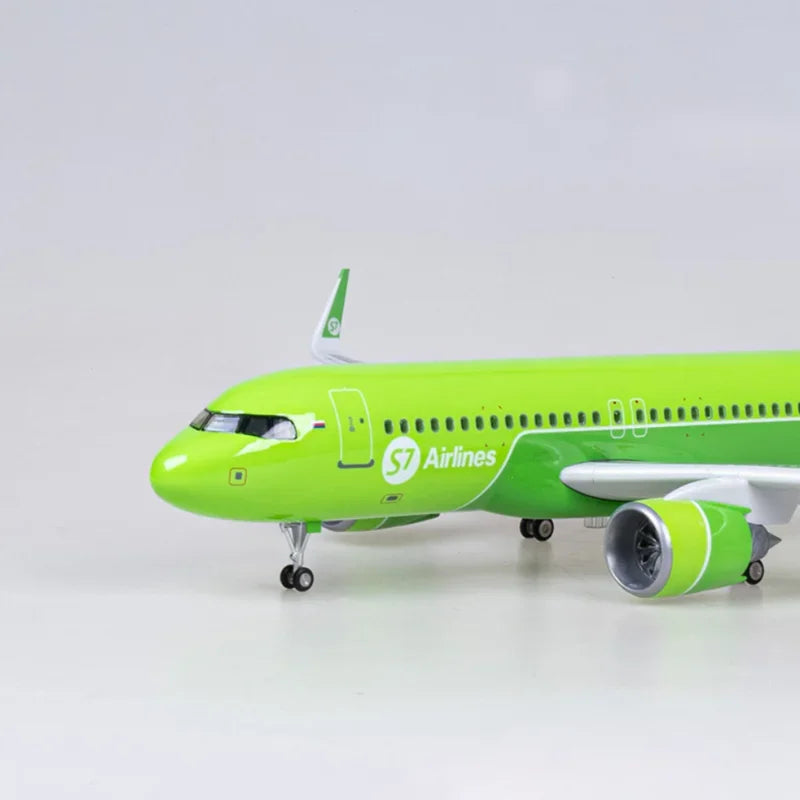طائرة A320NEO A320 NEO سيبيريا S7، لعبة نموذج طائرة من الراتنج المصبوب، مزودة بعجلات وعجلات، مقاس 47 سم، 1/80